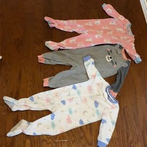 Carter’s Girls 18M Winter Pajamas Lot of 3